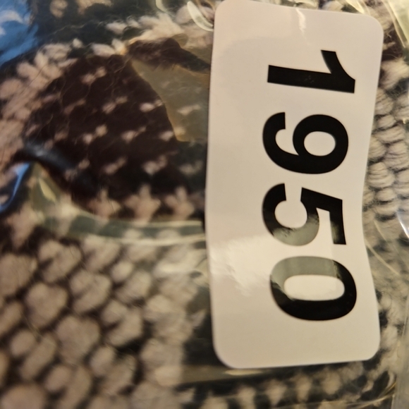 Cocogio Women's Sz XL Black White Geometric sweater tunic snap closure - Picture 12 of 13